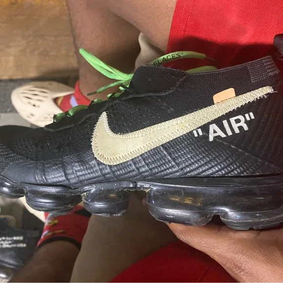 Off-white - Picture 6 of 7